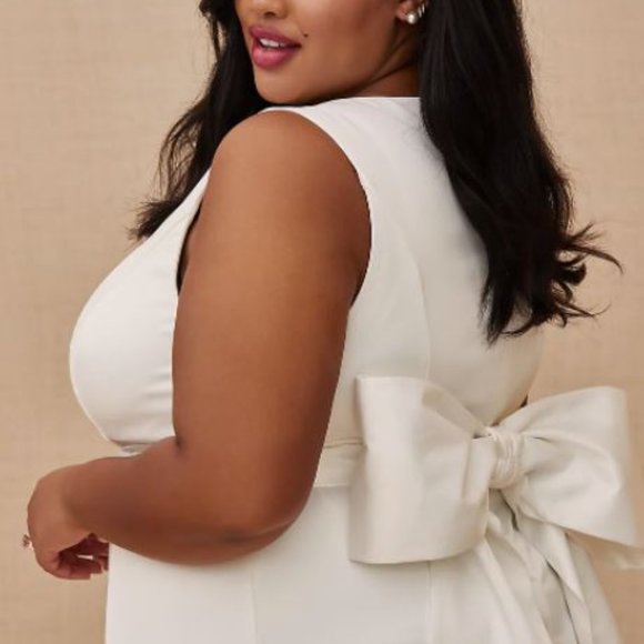 2X (20) PLUS SIZE Ivory Satin Bow Back Mermaid Wedding Dress - Picture 2 of 4